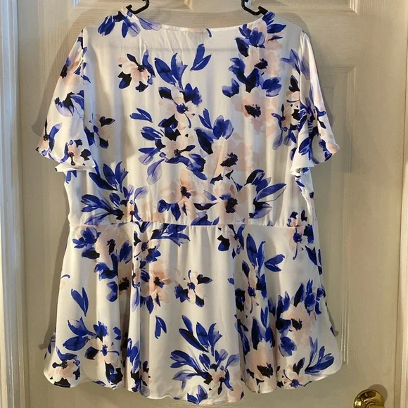 Torrid Ruffled White and Blue Blouse with Peter Pan Collar - Picture 8 of 10